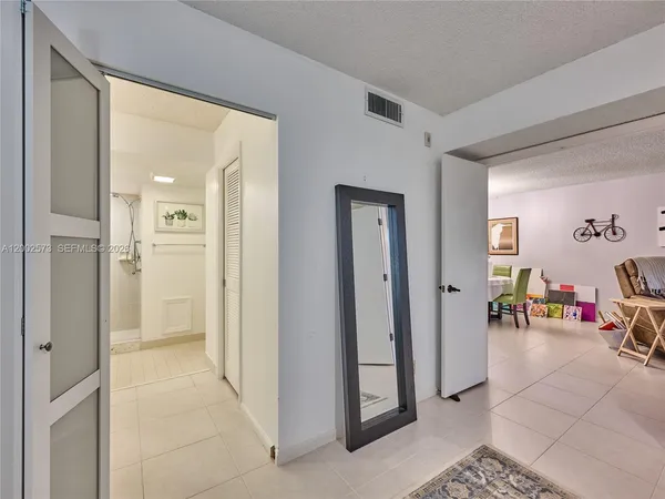 $2,500 | 10143 Mangrove Drive, Unit 303, Boynton Beach, FL 33437