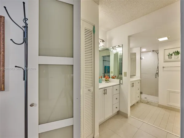 $2,500 | 10143 Mangrove Drive, Unit 303, Boynton Beach, FL 33437