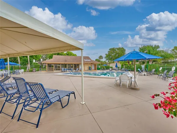 $2,500 | 10143 Mangrove Drive, Unit 303, Boynton Beach, FL 33437