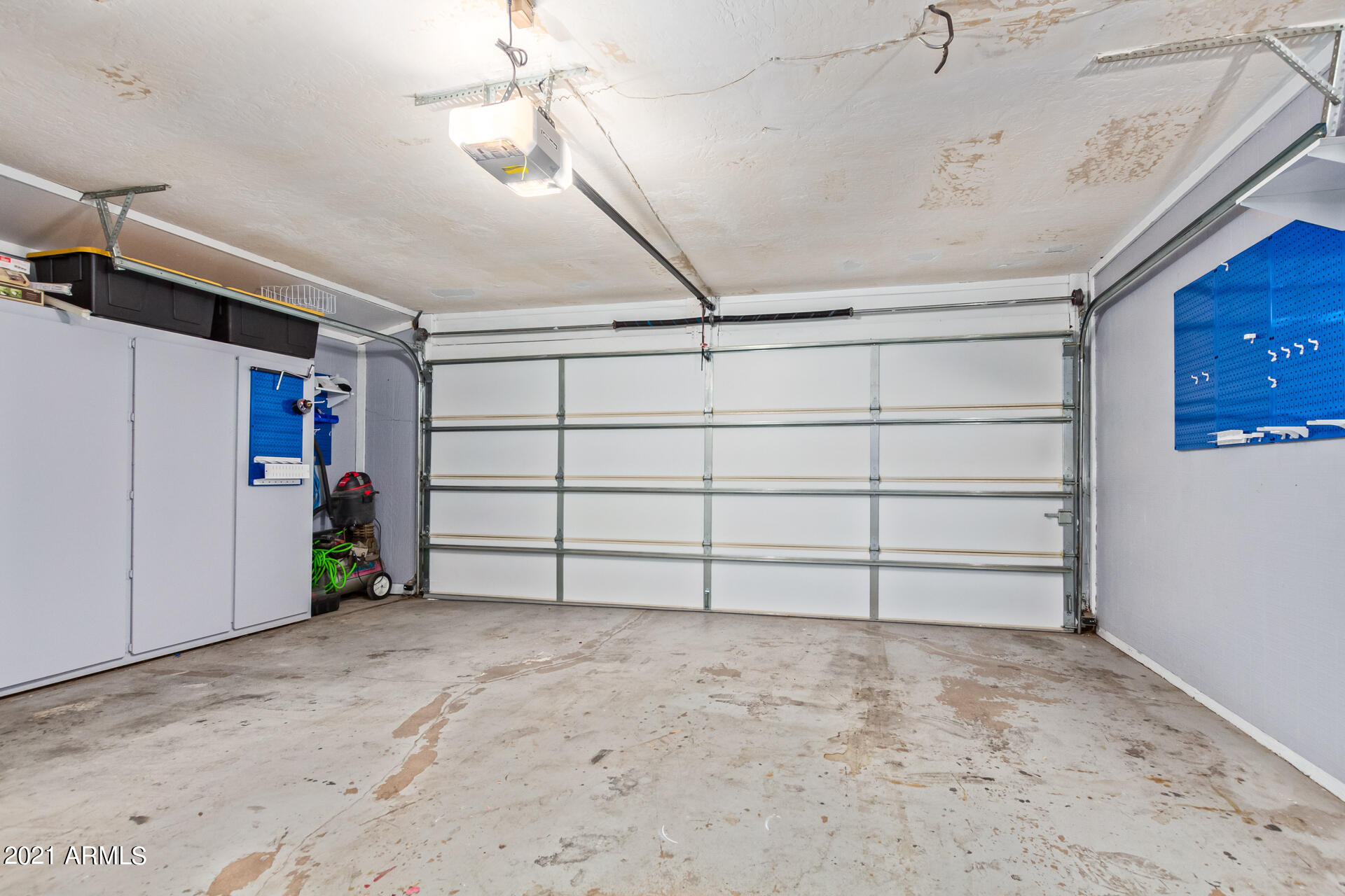 3736 West Charter Oak Road Phoenix, AZ 85029 - Photo 32 of 40 GARAGE