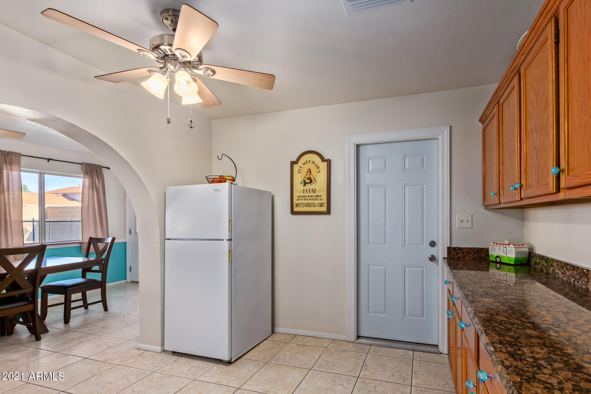 3736 West Charter Oak Road Phoenix, AZ 85029 - Photo 9 of 40 KITCHEN