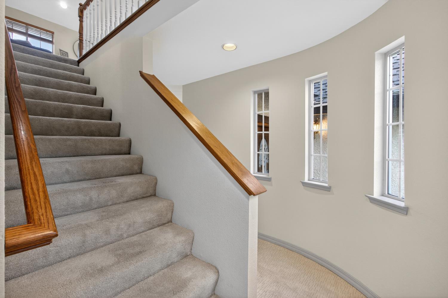 8681 Winding Way Fair Oaks, CA 95628 - Photo 43 of 87