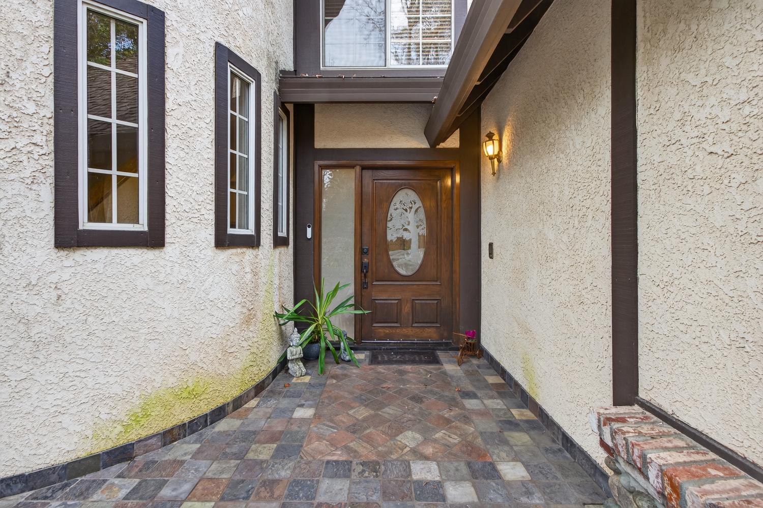 8681 Winding Way Fair Oaks, CA 95628 - Photo 7 of 87