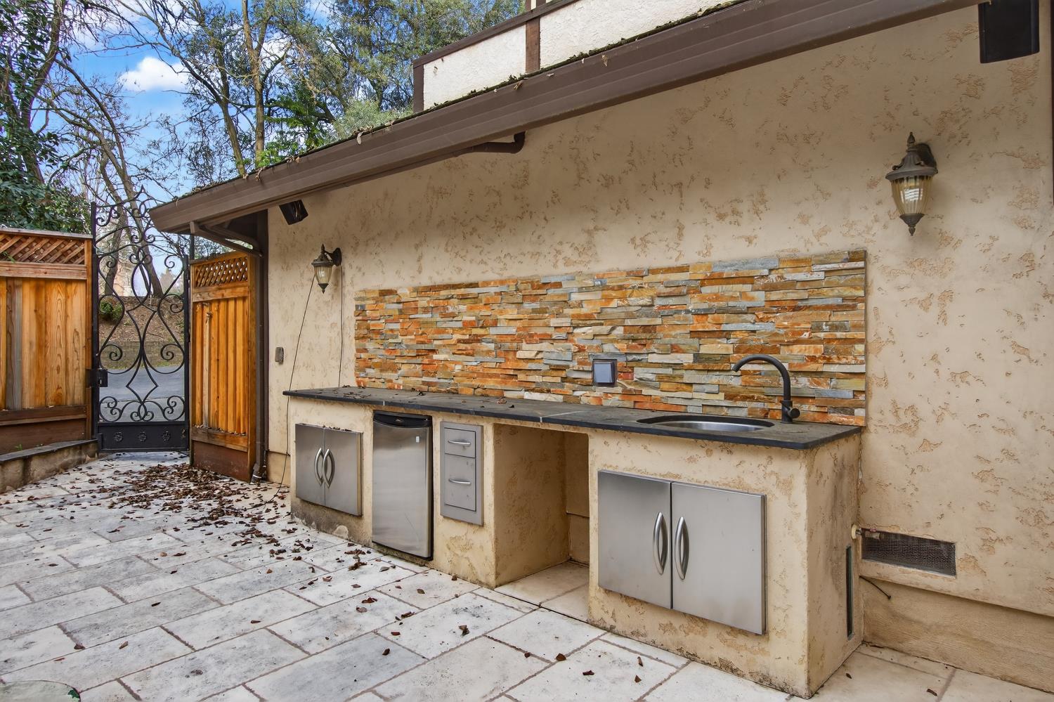 8681 Winding Way Fair Oaks, CA 95628 - Photo 72 of 87