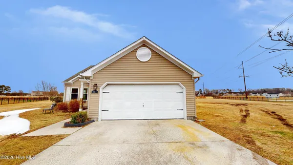 $374,900 | 191 Eagle Creek Road, Moyock, NC 27958