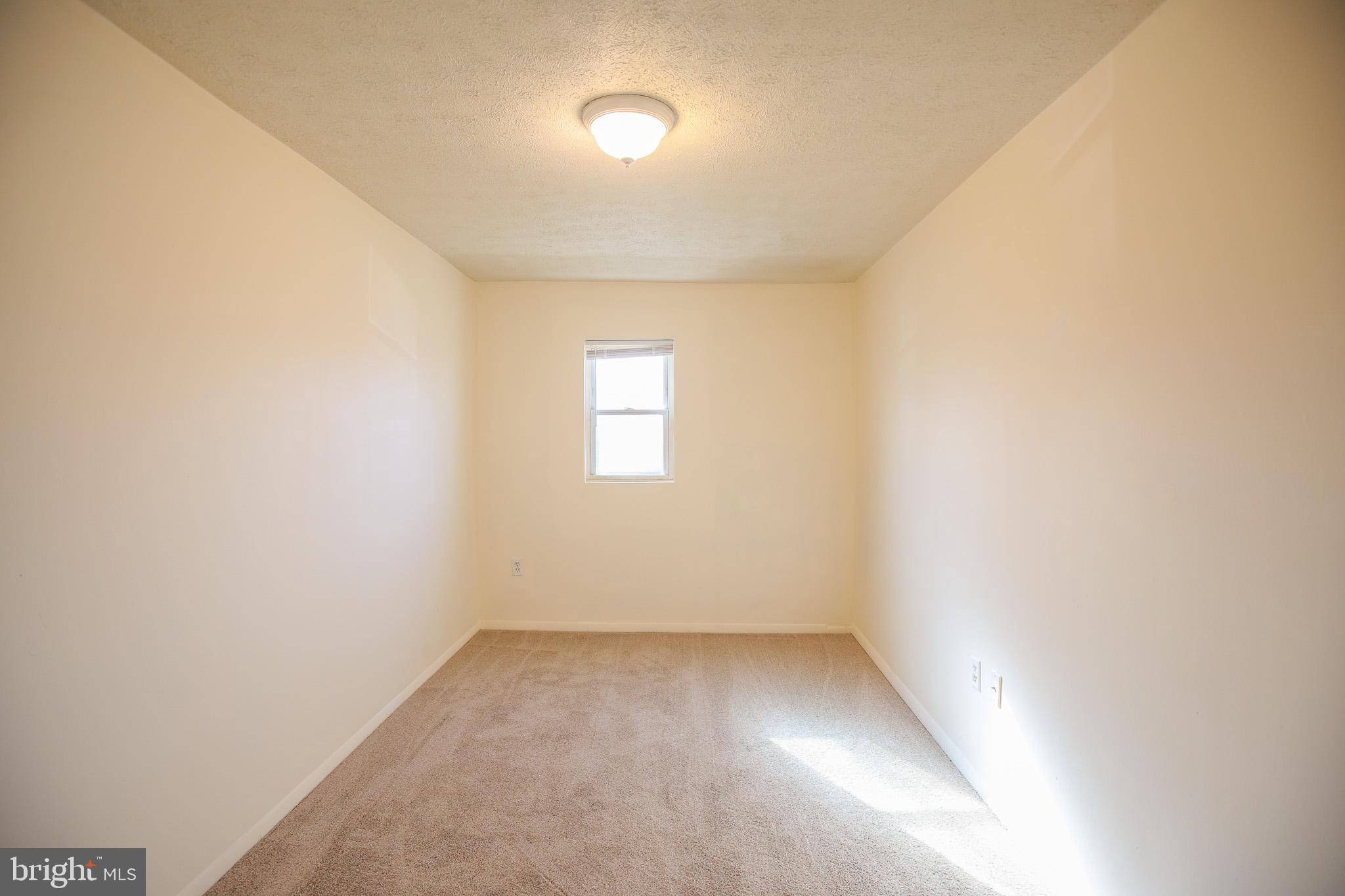 2127 Jasmine Road Dundalk, MD 21222 - Photo 14 of 22