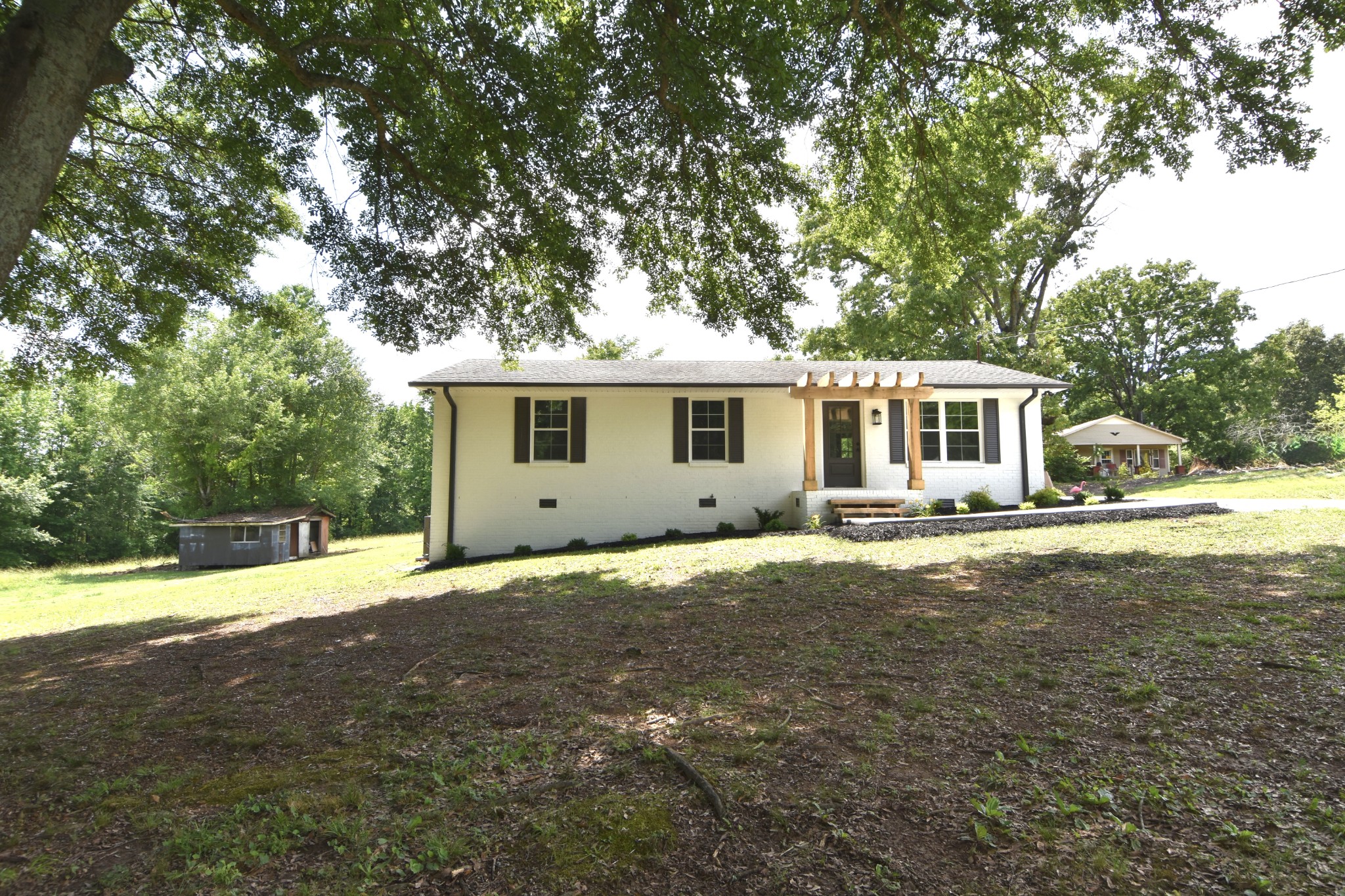 41 Peppertown Road Loretto, TN 38469 - Photo 2 of 27