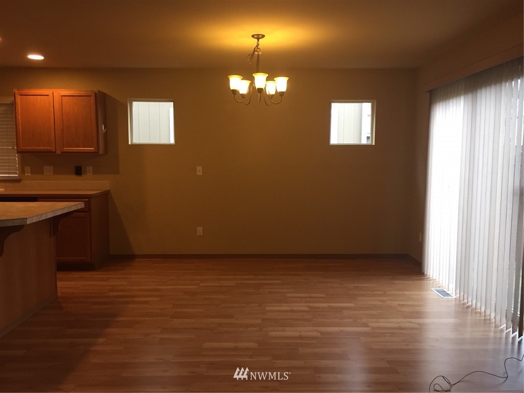 628 Rivenhurst Street Bremerton, WA 98310 - Photo 10 of 18 Gallery Image 10