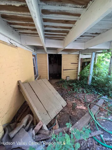 a house view with a backyard space
