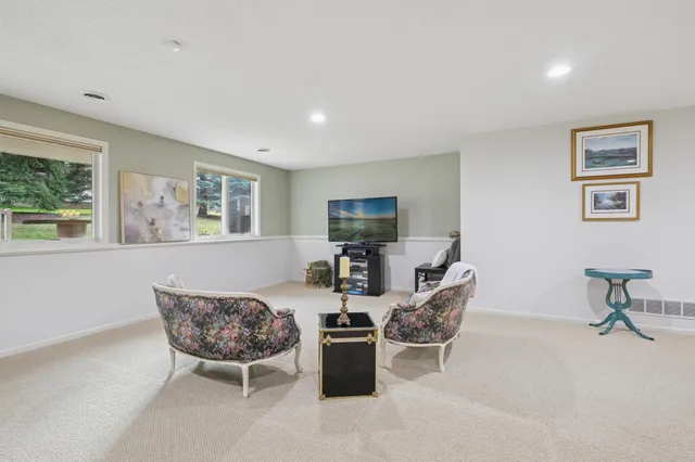 $699,900 | 3832 Linden Drive East, Medina, MN 55340