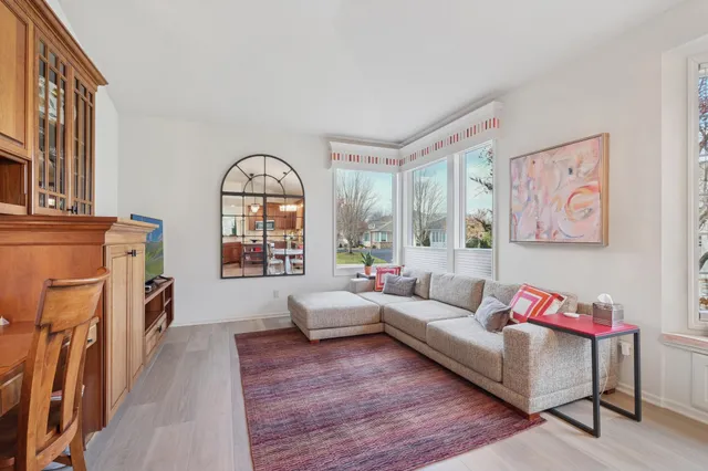 $699,900 | 3832 Linden Drive East, Medina, MN 55340