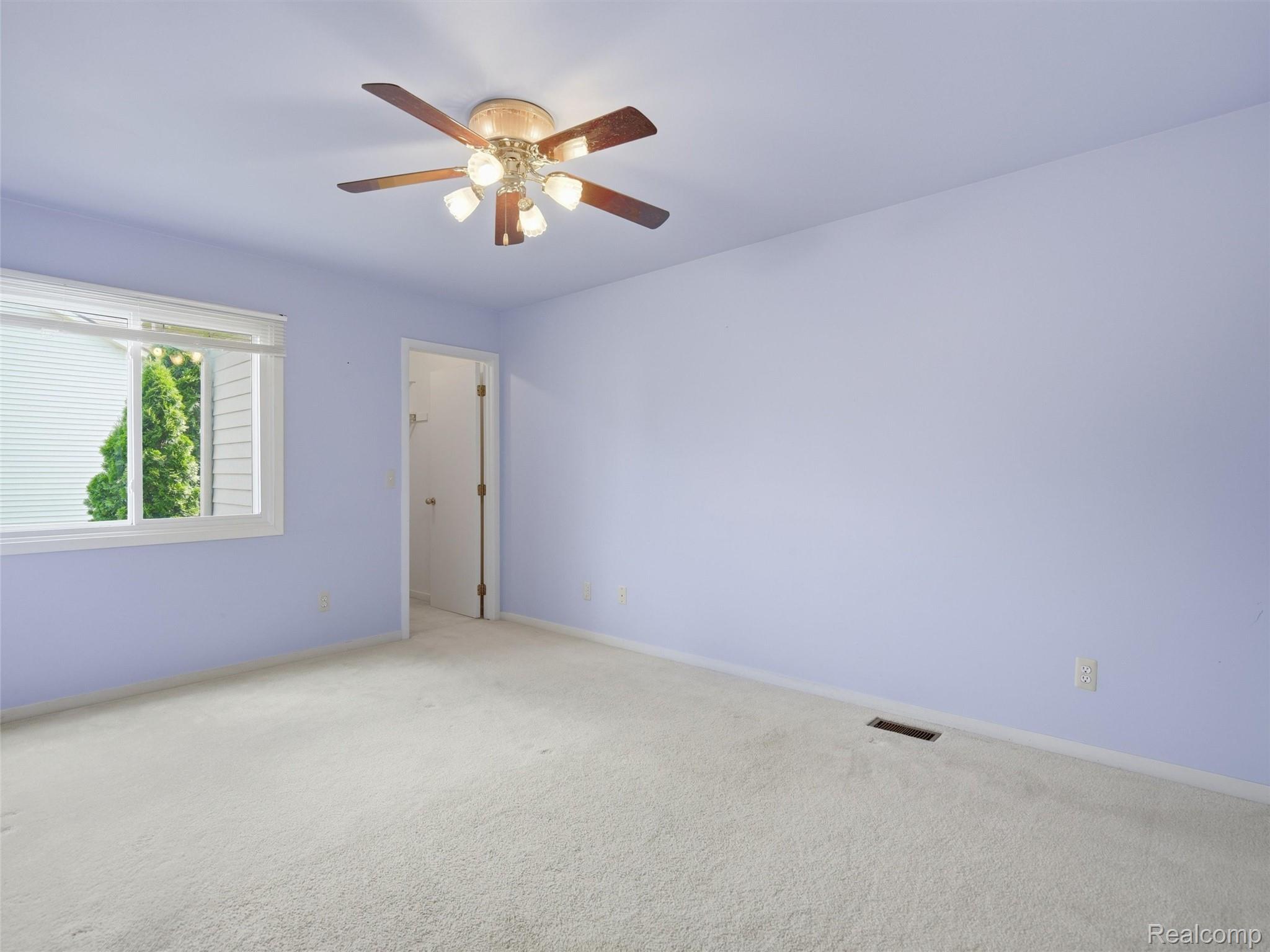 42647 Wimbleton Way Novi, MI 48377 - Photo 12 of 27 21-DSC03877.jpg