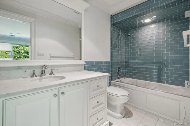 $3,299,999 | 3 The Brae, Woodbury, NY 11797