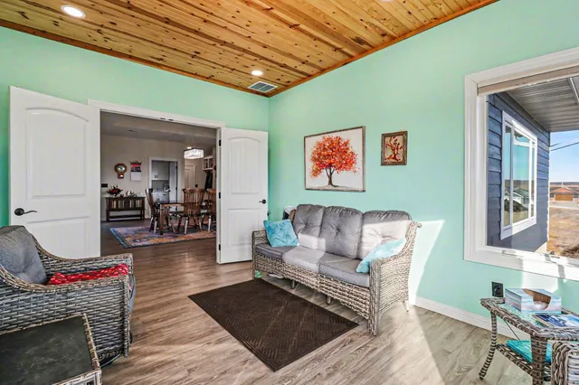 $549,900 | 1518 Manfred Drive, Luverne, MN 56156