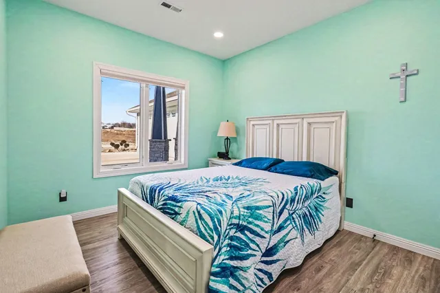 $549,900 | 1518 Manfred Drive, Luverne, MN 56156