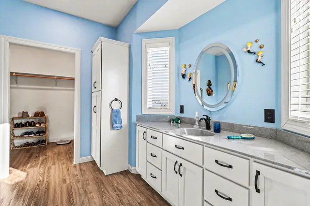 $549,900 | 1518 Manfred Drive, Luverne, MN 56156