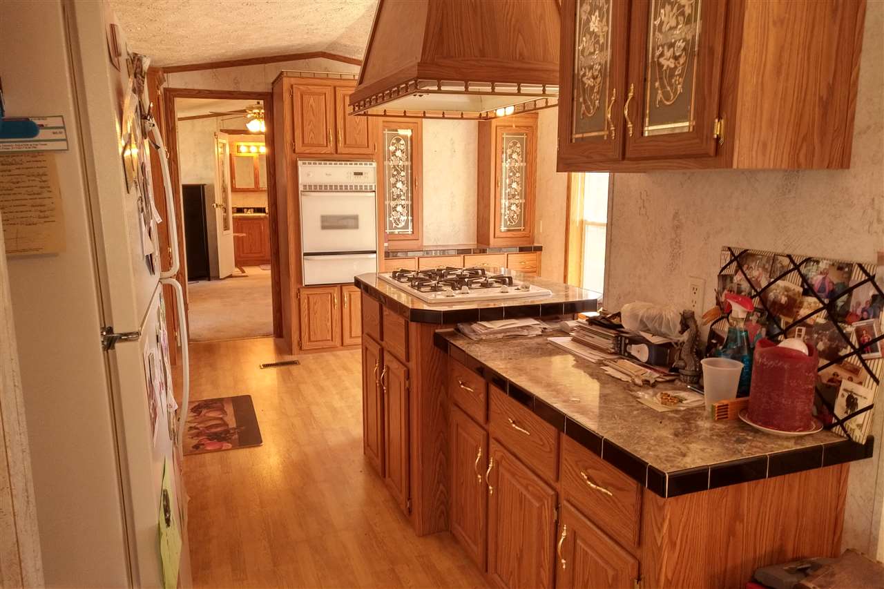 17 Longleaf Place Derry, NH 03038 - Photo 3 of 9 Gallery Image 3