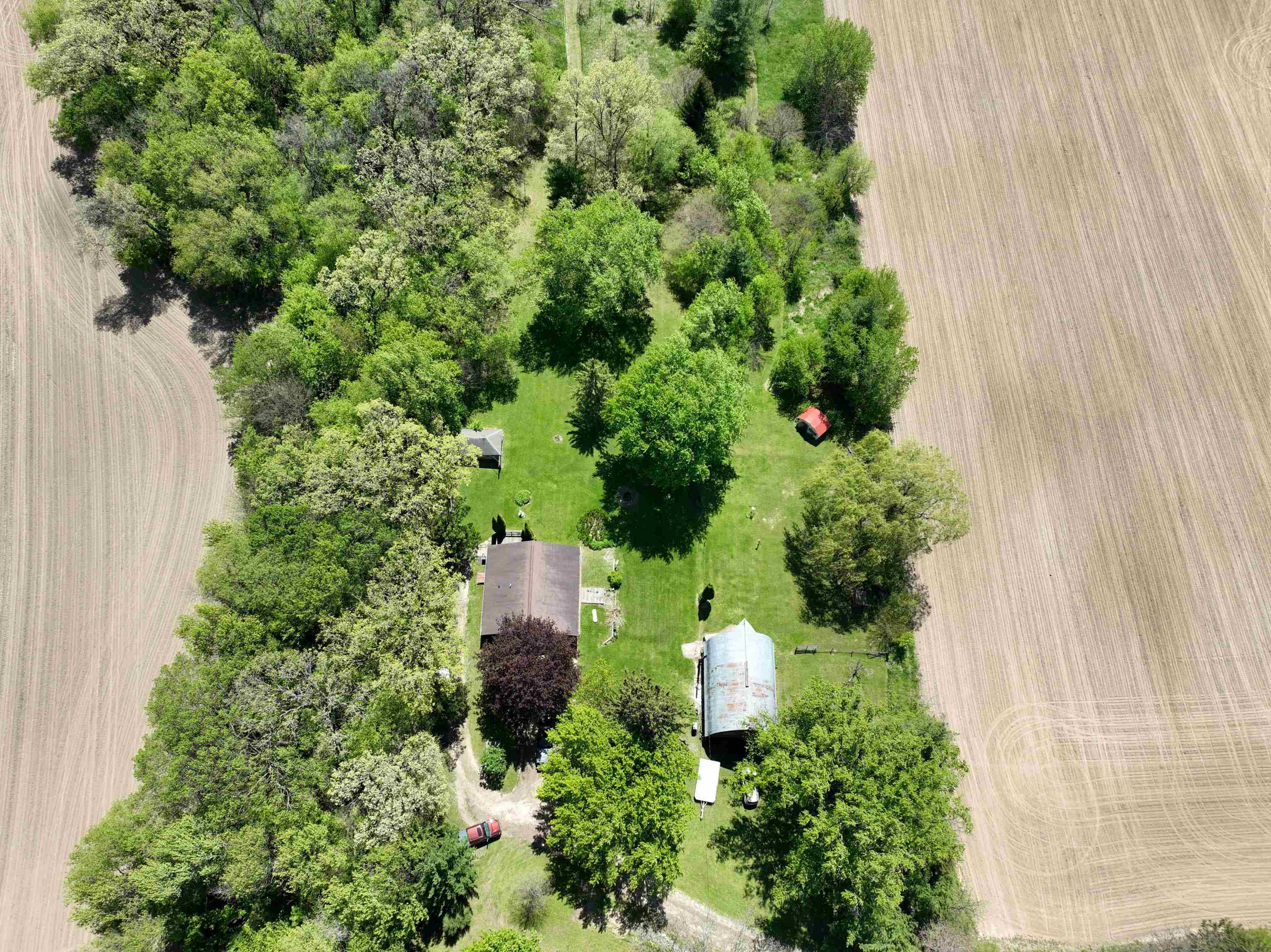 2112 Utica Road Cambridge, WI 53523 - Photo 47 of 52