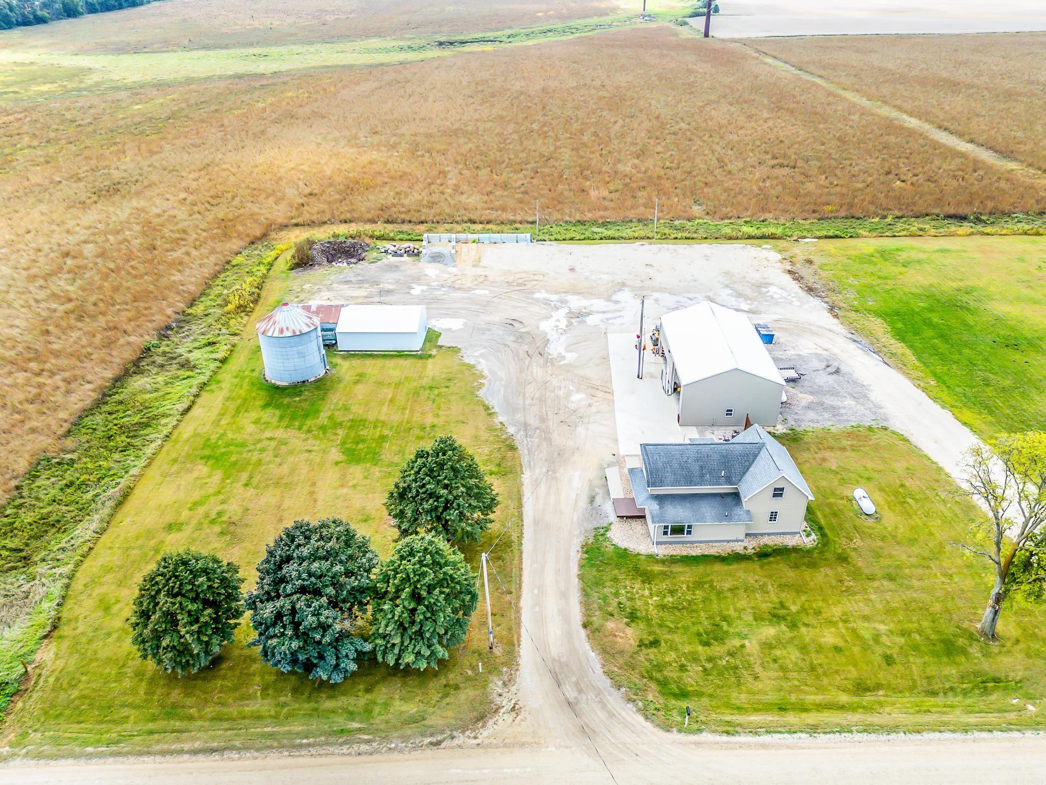 5419 West Bennington Road Cedar Falls, IA 50613 - Photo 2 of 29 Gallery Image 2