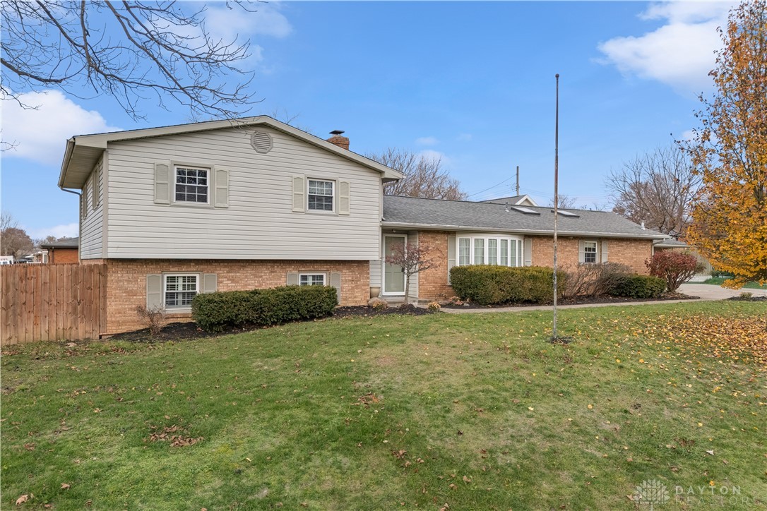 4458 Rose Marie Road Franklin, OH 45005 - Photo 3 of 55