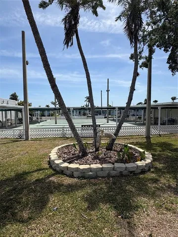 $135,000 | 11144 101st Way North, Unit 143, Largo, FL 33773