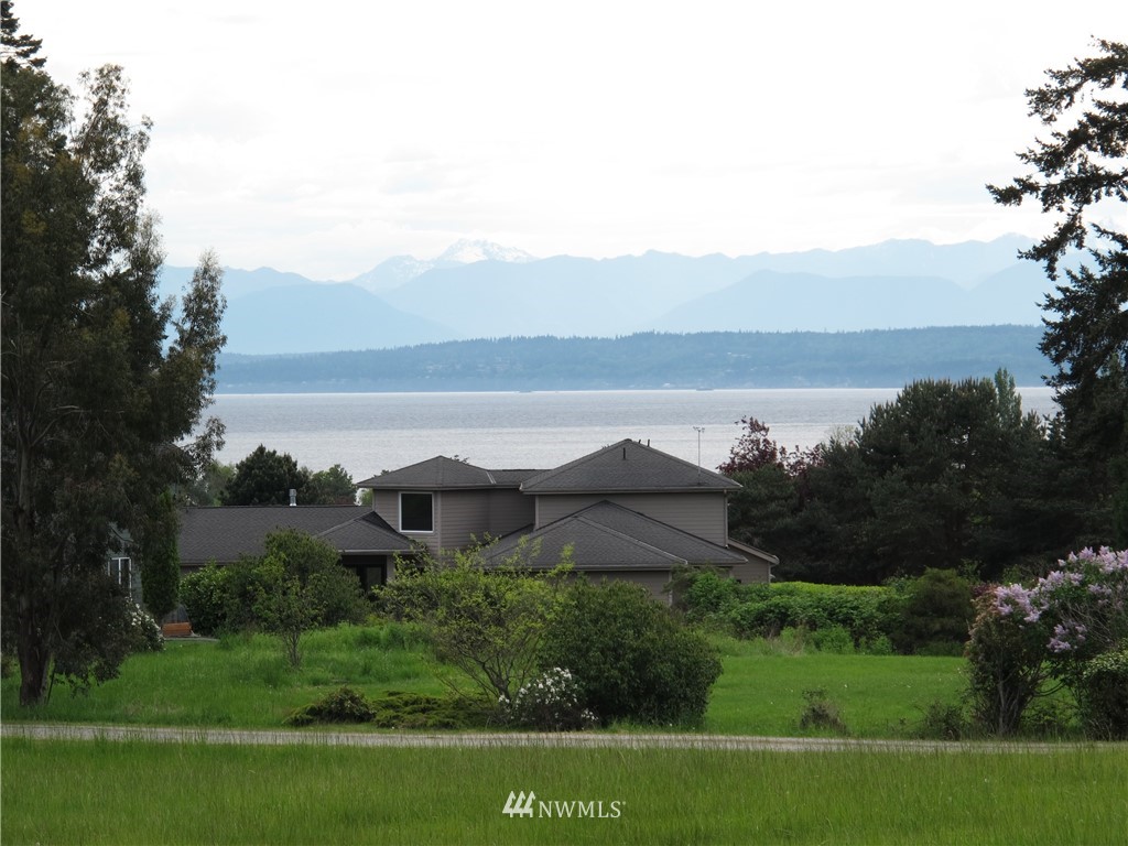 998 Summer Road Freeland, WA 98249 - Photo 1 of 13 Gallery Image 1