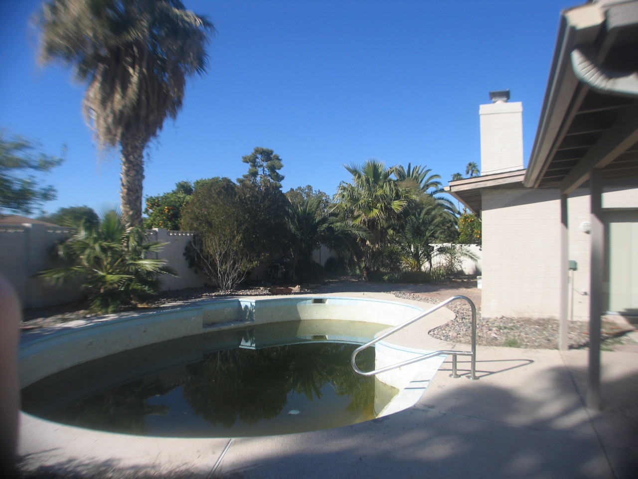 611 East Winged Foot Road Phoenix, AZ 85022 - Photo 8 of 12 8