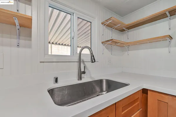 a close view of sink and tap