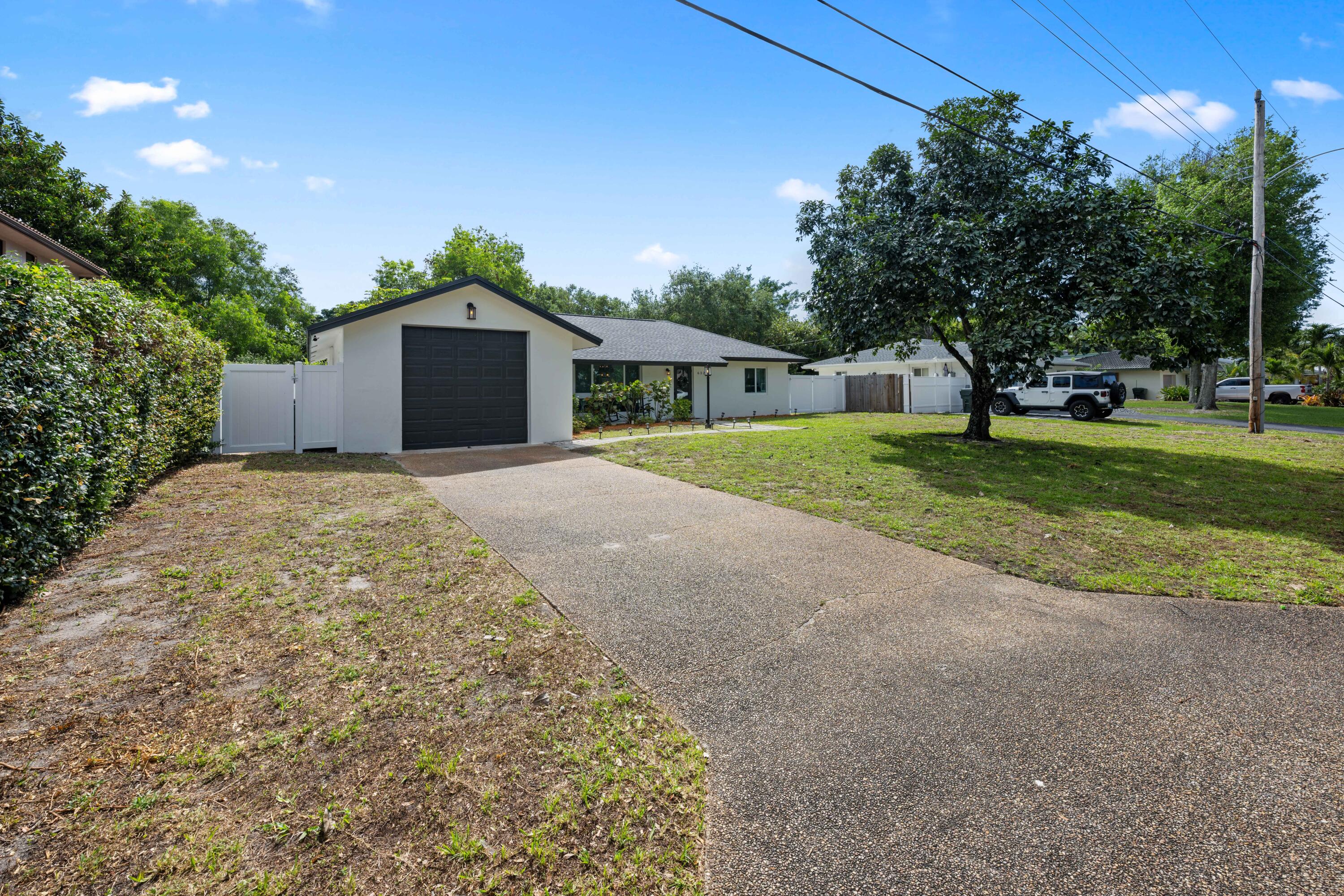 632 East Conference Drive Boca Raton, FL 33486 - Photo 29 of 30 DSC_0056