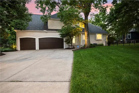 $1,465,000 | 14302 Briar Street, Leawood, KS 66224