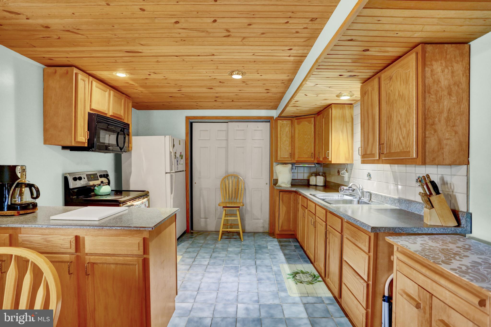 28 Meadow Ridge Road Temple, PA 19560 - Photo 36 of 80 Gallery Image 36