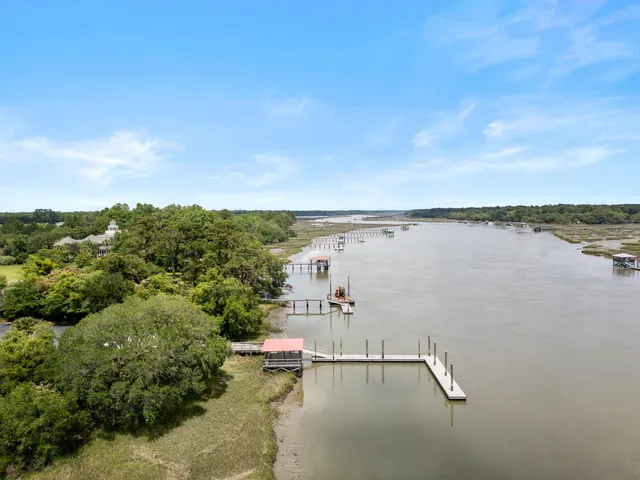 $1,885,000 | 2962 Anchor Watch Drive, Wadmalaw Island, SC 29487