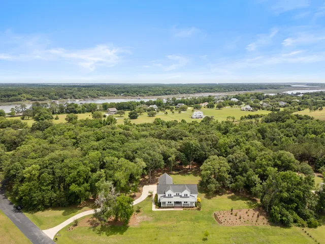 $1,885,000 | 2962 Anchor Watch Drive, Wadmalaw Island, SC 29487