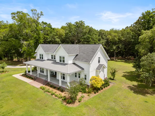 $1,885,000 | 2962 Anchor Watch Drive, Wadmalaw Island, SC 29487