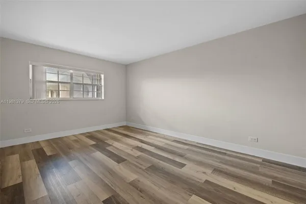 $2,900 | 8107 Southwest 72nd Avenue, Unit 410E, Miami, FL 33143