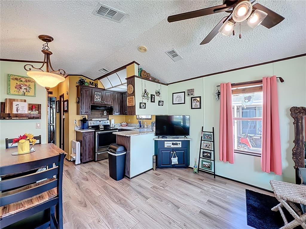 475 Pine Loop Frostproof, FL 33843 - Photo 16 of 51