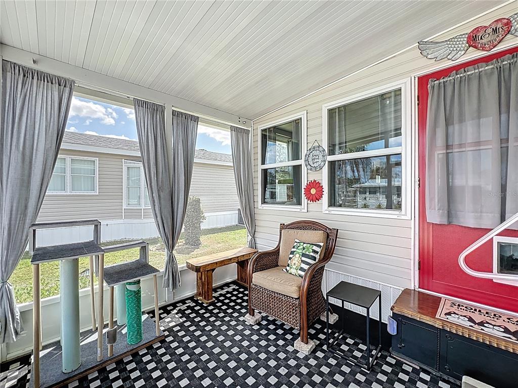 475 Pine Loop Frostproof, FL 33843 - Photo 9 of 51