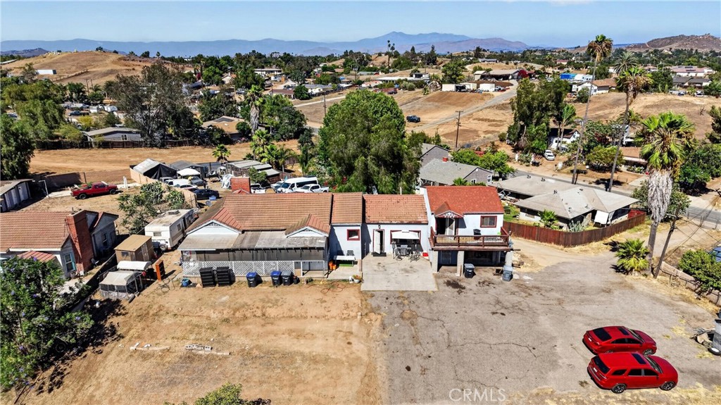5145 Mitchell Avenue Riverside, CA 92505 - Photo 4 of 53