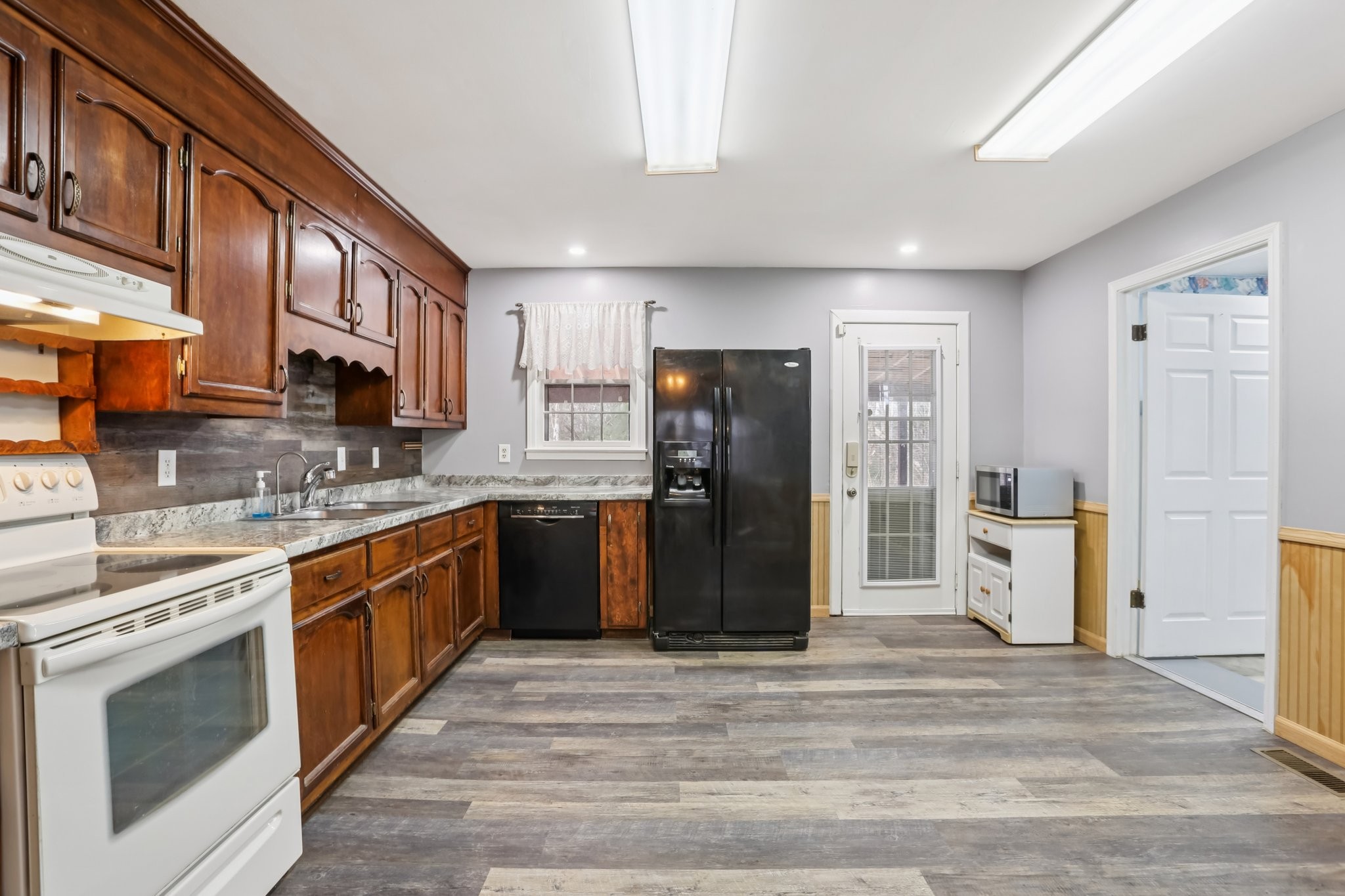 2268 Lee Road Spring Hill, TN 37174 - Photo 9 of 33