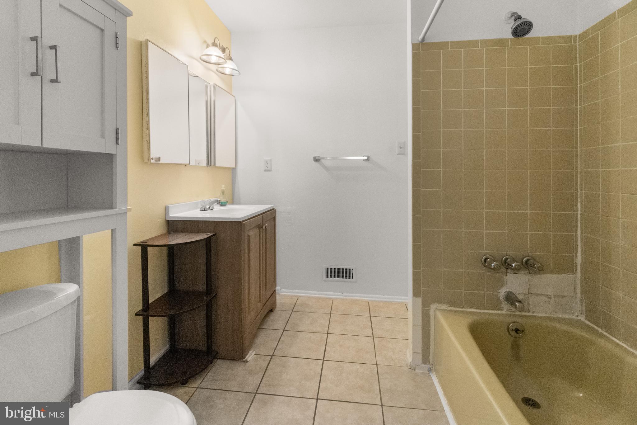 1102 Mason Run Pine Hill, NJ 08021 - Photo 16 of 21 Upstairs Full Bath