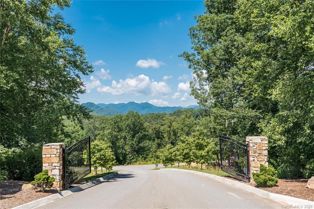 172 Israel Road, Unit 51 Leicester, NC 28748 - Photo 4 of 15 Gallery Image 4