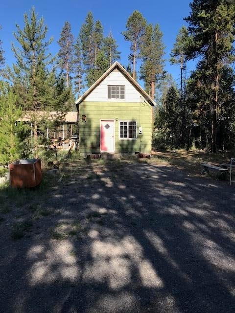 51313 Welch Road La Pine, OR 97739 - Photo 1 of 12 Front View