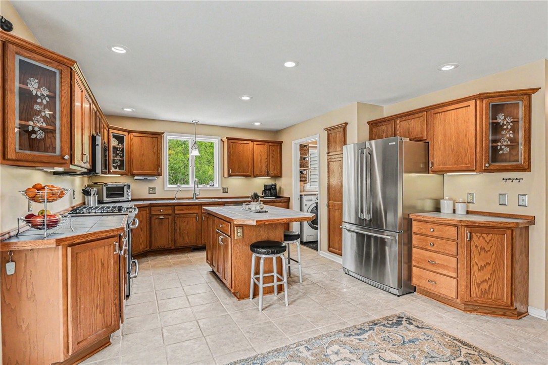 7988 Baptist Hill Road Bloomfield, NY 14469 - Photo 14 of 37