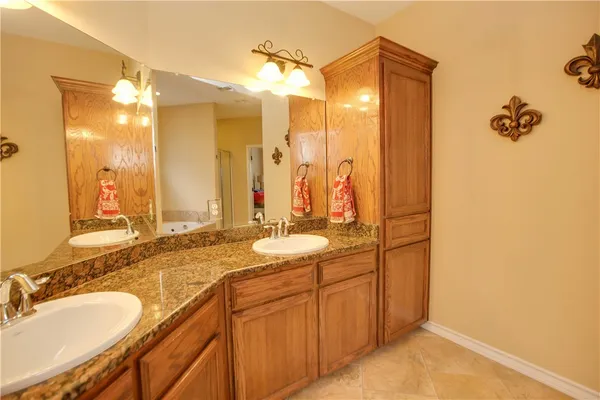 $2,250 | 6733 Old Square Drive, Corpus Christi, TX 78414