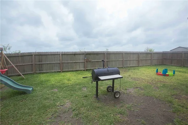 $2,250 | 6733 Old Square Drive, Corpus Christi, TX 78414
