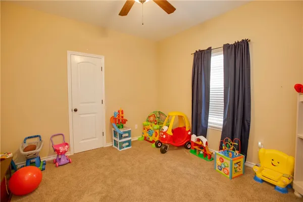 $2,250 | 6733 Old Square Drive, Corpus Christi, TX 78414