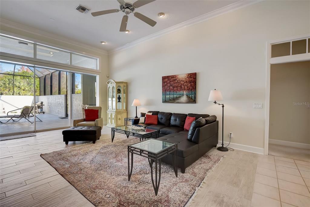 4653 Hadfield Drive Sarasota, FL 34235 - Photo 14 of 81