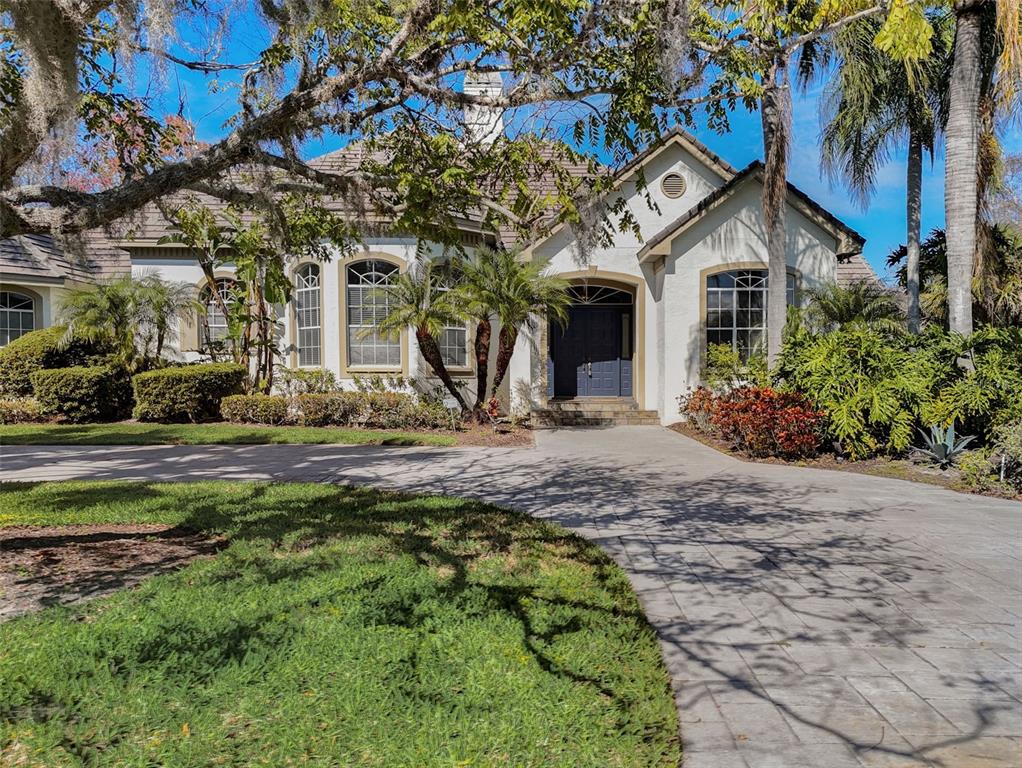 4653 Hadfield Drive Sarasota, FL 34235 - Photo 3 of 81