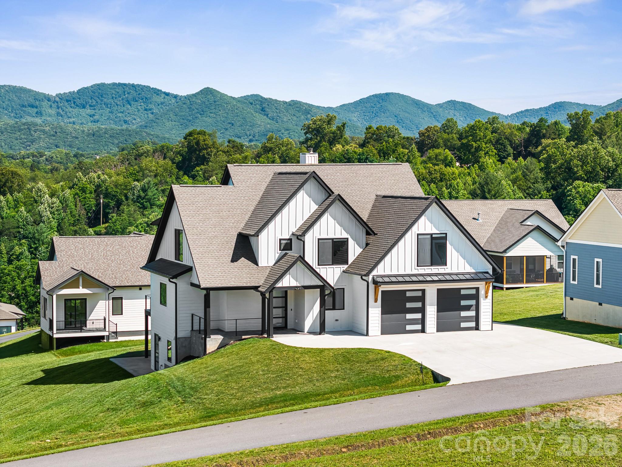 1026 Hillside Ridge Road Candler, NC 28715 - Photo 3 of 48