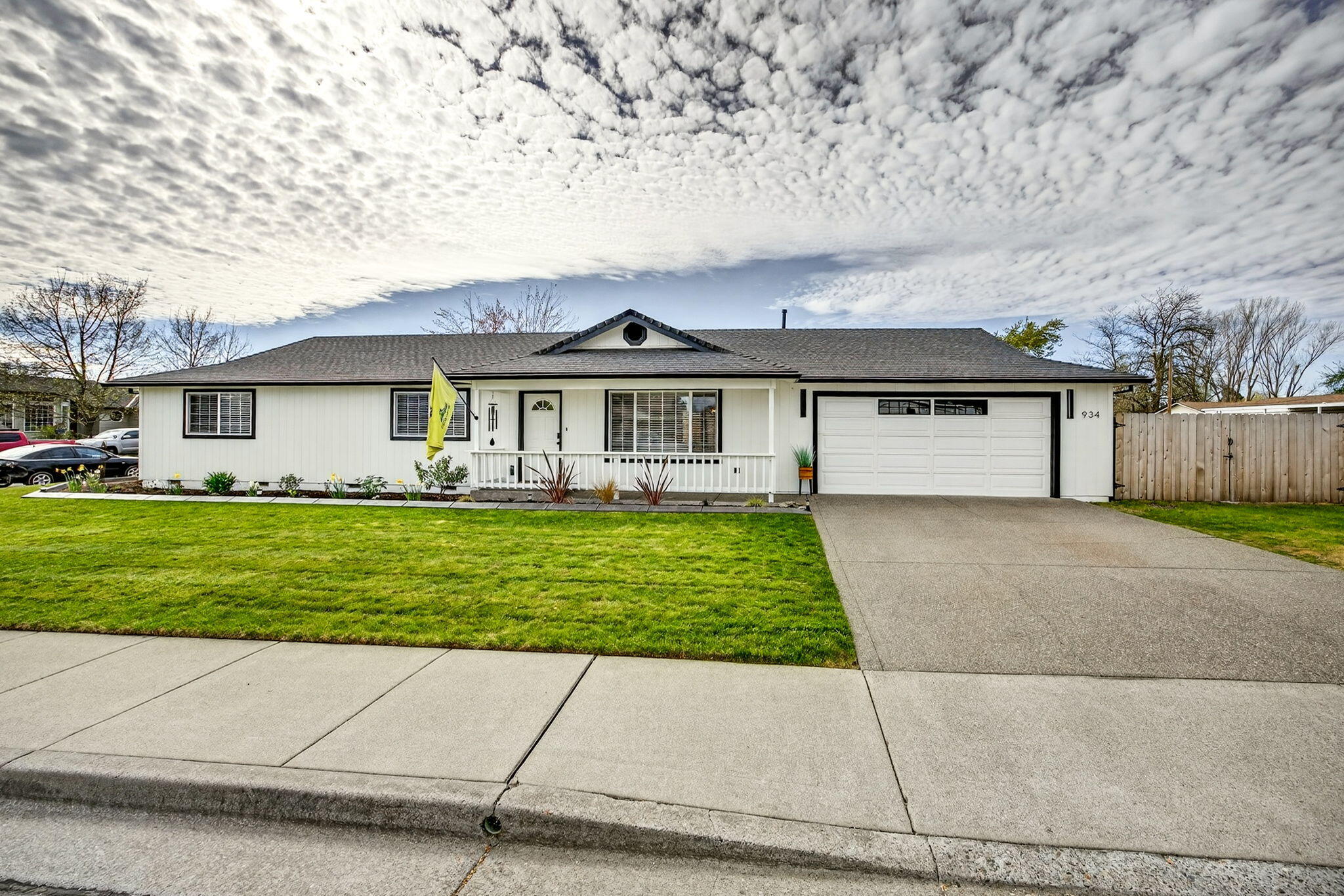 934 Pittview Avenue Central Point, OR 97502 - Photo 1 of 32 ApxPA00003